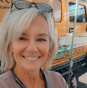 Meet your Posher, Bonnie